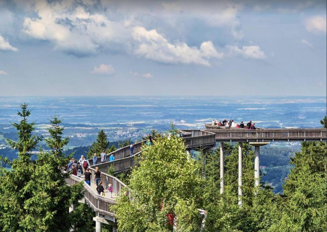 Ferienwohnung mit extra Schlafzimmer und Blick in den Bayrischen Wald oberhalb von Sankt Engelmar Sankt Englmar Exterior foto